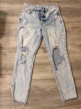 Old Navy Light Blue Distressed Boyfriend Jeans